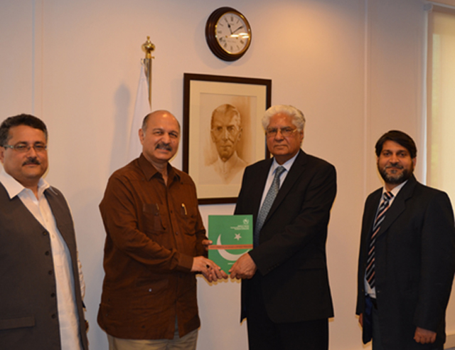 Senator Mushahid Hussain Syed's Visit to PIPS